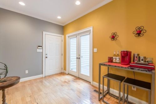 1758 Marietta Rd, Atlanta GA  30318-2735 exterior