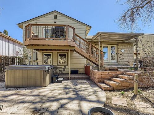 2731 Oakland Cir, Denver CO  80014-3136 exterior