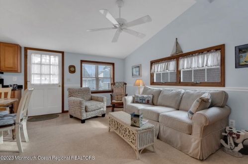 120 Sea Way, Lavallette, NJ 08735-1743