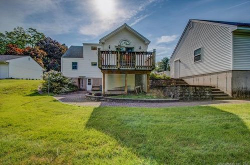 104 Bailey Rd, Middletown, CT 06457-2061