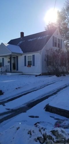 74 Marlboro St, Waterbury, CT 06705-1115