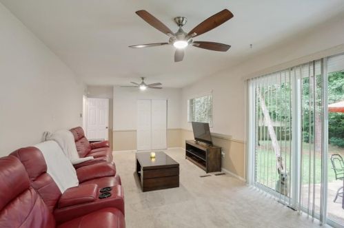 2589 Farley St, Atlanta GA  30344-2324 exterior