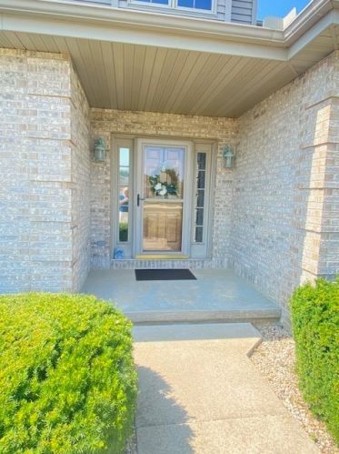 1805 White Pines Dr, Nelson, IL 61021-8790