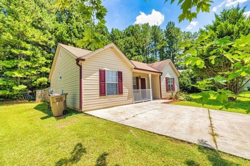 108 Brandon Ridge Cir, Stockbridge GA  30281-6484 exterior