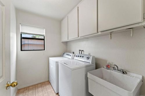 1075 Paseo La Cresta, Chula Vista CA  91910-6731 exterior