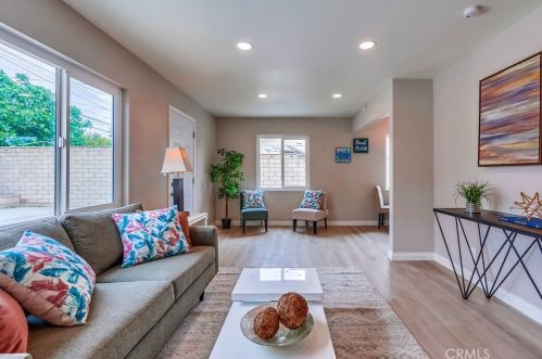 8505 Via Norte Dr, Riverside CA  92503-7822 exterior