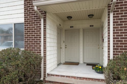 1301 Bradley Ct, Princeton, NJ 08540-9547