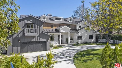 4410 Densmore Ave, Van Nuys, CA 91436-3405
