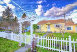 3007 17th St, Everett, WA 98201-2140