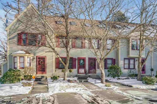 75 Bartemus Trl, Nashua, NH 03063-7601
