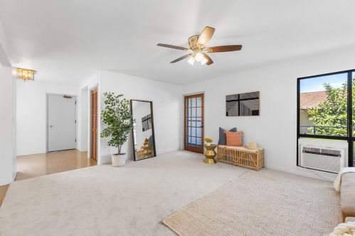 3248 Castle St, Honolulu HI  96815-3829 exterior