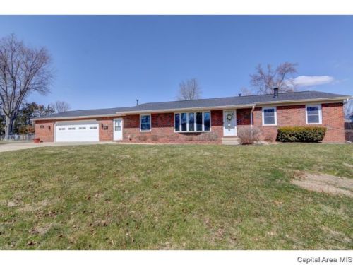 825 Oxford Dr, Chatham, IL 62629-1237