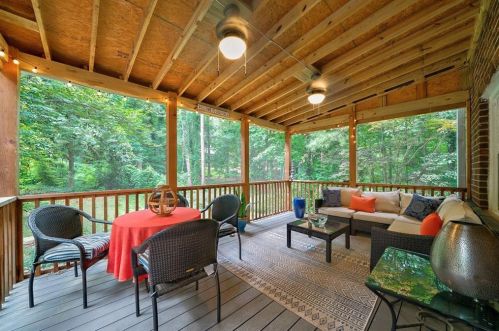 3701 Geraldine Ct, Atlanta, GA 30360-1502