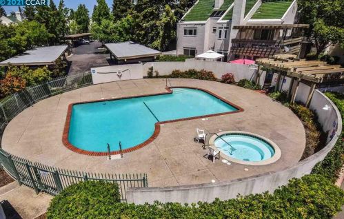 9 Mozden Ln, Concord CA  94523-3377 exterior