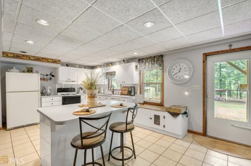 4153 Highway 155, Stockbridge GA  30281-4011 exterior