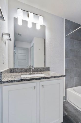 12178 Abbey Glen Ln, Austin TX  78753 exterior