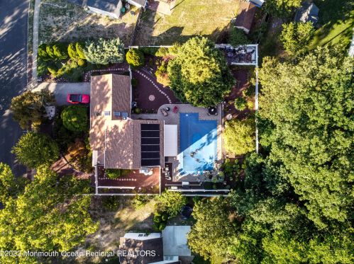 11 Winchester Dr, Jackson Twp, NJ 08527-2624