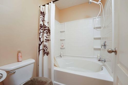 6206 Ellenwood Dr, Rex GA 30273-5046 exterior