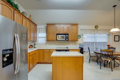 8028 Pretoria Pl, Fort Worth TX  76123-1831 exterior
