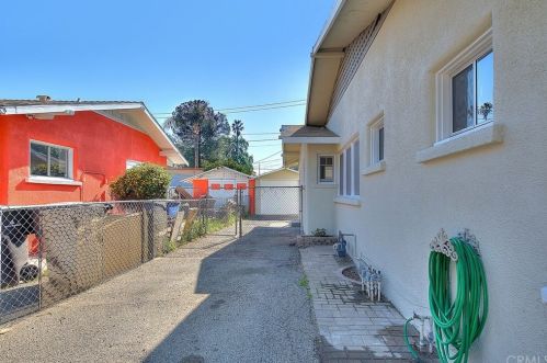 3160 Lime St, Riverside CA 92501-2930 exterior