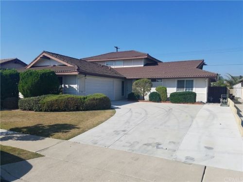 9389 Esther St, Cypress, CA 90630-2814