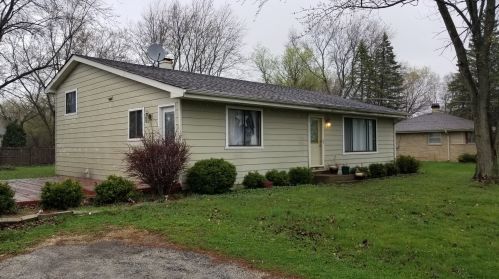 3418 Keith Ave, Gurnee, IL 60031-5435