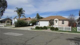 110 Elmwood Ave, Hemet, CA 92543-5938