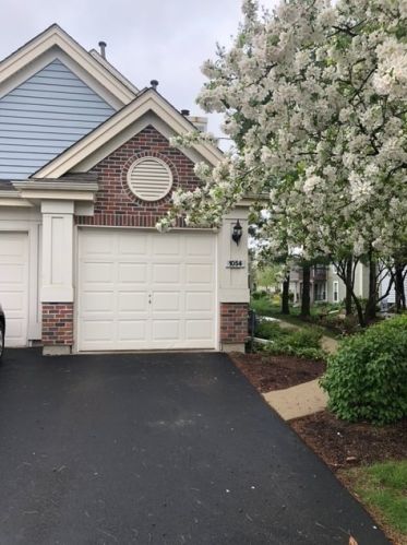 1054 Talbots Ln, Elk Grove Vlg, IL 60007-7106