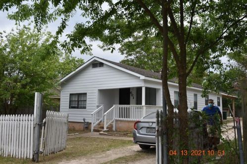 601 Delmar Ave, Austin TX  78752-2626 exterior