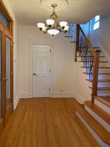 2119 Montrose Ave, Chicago IL  60618-1719 exterior