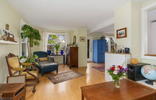 200 River Rd, Millington, NJ 07946-1315