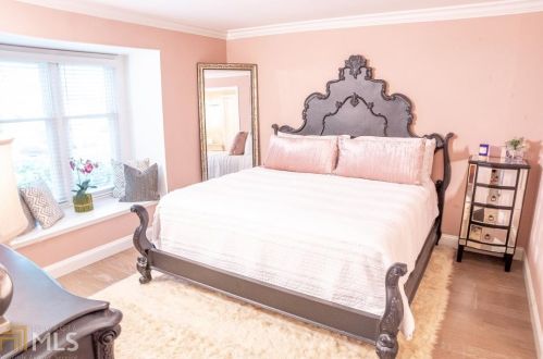 505 Bainbridge Dr, Atlanta GA  30327-4273 exterior