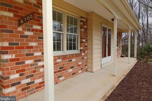 6700 Little Ann Ct, Springfield VA  22152-2629 exterior