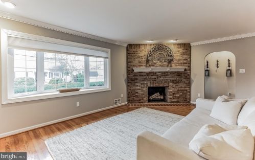 806 Avondale Ave, Tavistock NJ 08033-2809 exterior