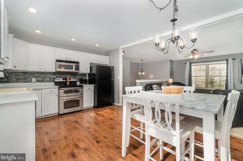 7703 Gnatstown Rd, Hanover PA 17331-6821 exterior