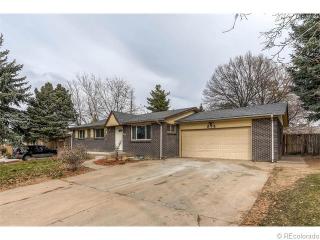 654 Quari St, Denver CO  80011-6218 exterior