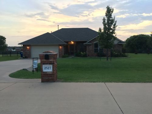 2527 Wagon Train Cir, Piedmont, OK 73078-4319