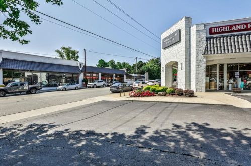 627 Hillpine Dr, Atlanta GA  30306-3222 exterior