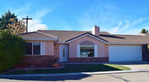 253 240, Kanab, UT