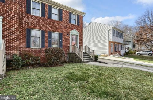 1007 Northfield Dr, Carlisle, PA 17013-1387