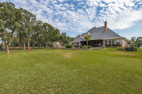 635 Mnr Dr, Argyle TX 76226-5920 exterior