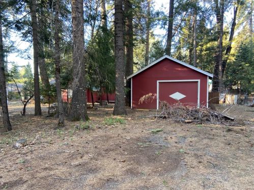 400 Carey Ave, Virner, CA 95634-9735