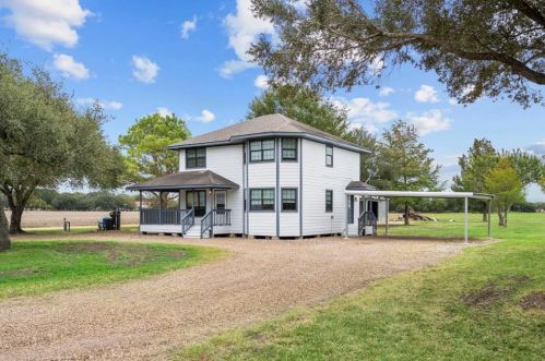2218 Hartledge Rd, Richmond TX  77471-9056 exterior