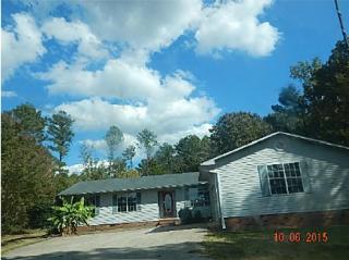330 Lakeview Dr, Lexington, TN 38351-1235