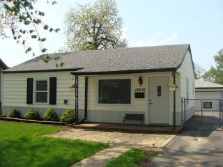 14622 Turner Ave, Crestwood, IL 60445-3032