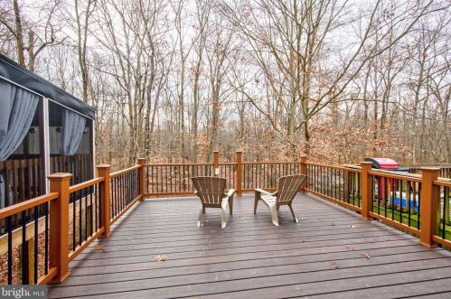 347 Woodland Green Ct, Aberdeen MD  21001-2942 exterior