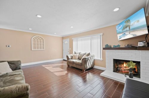 9685 Randolph St, Riverside CA  92503-1185 exterior