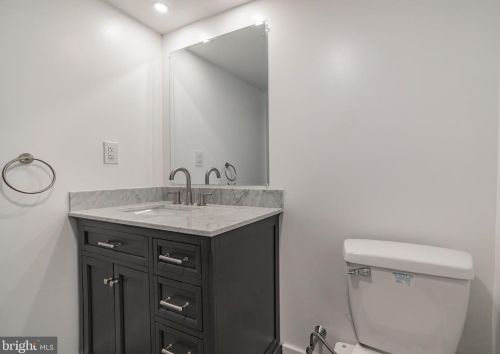 1165 12 St, Philadelphia PA 19148-1002 exterior