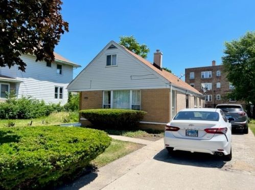 803 16th Ave, Broadview, IL 60153-1815