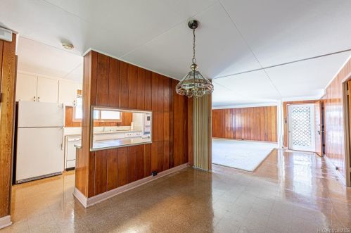 1443 Haloa Dr, Honolulu HI  96818-1945 exterior
